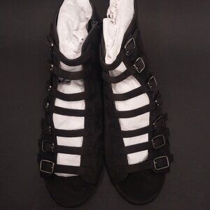 City classified: Black Heels